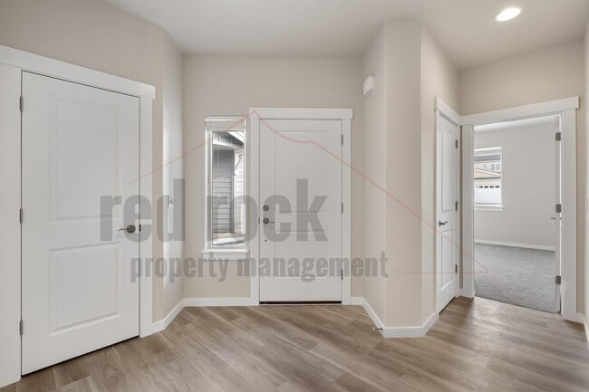 Building Photo - 1329 N Tschirley St