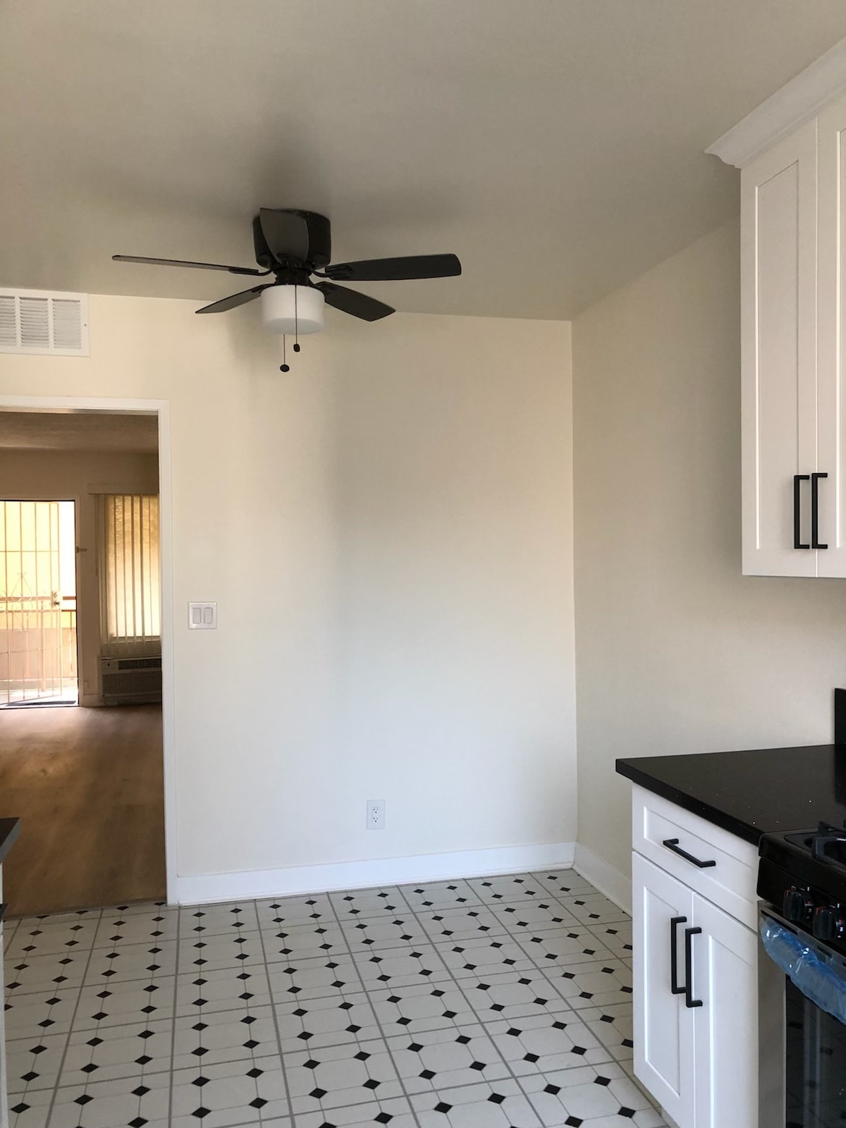 Building Photo - 5430 Corteen Pl