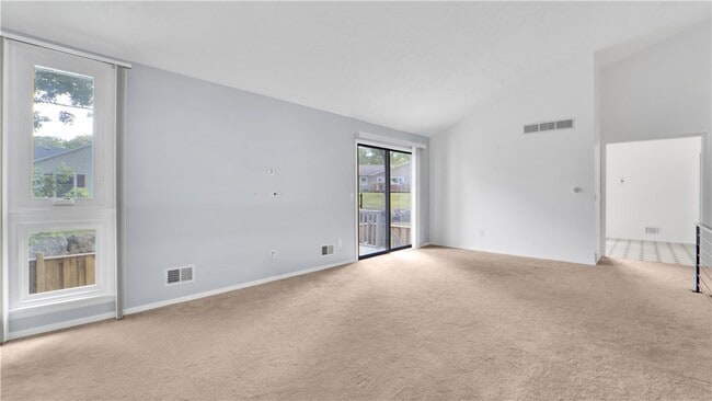 Building Photo - 37 Blue Ridge Rd