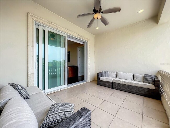 Building Photo - 760 Golden Bear Dr