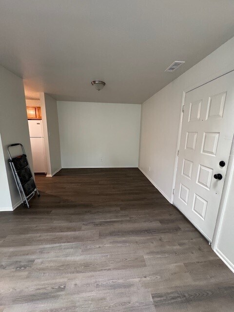 Building Photo - 2903B Auburn Ct