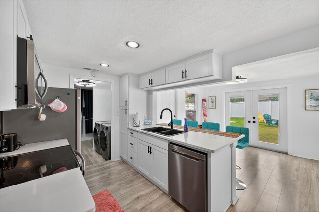 Building Photo - 7333 Star Dust Dr