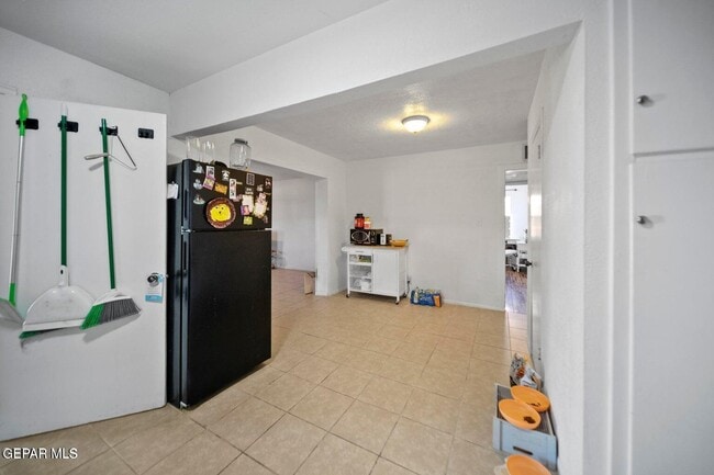 Building Photo - 801 Burgess Dr