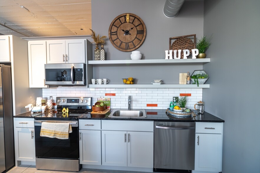 Kitchen - Lofts at the HUPP