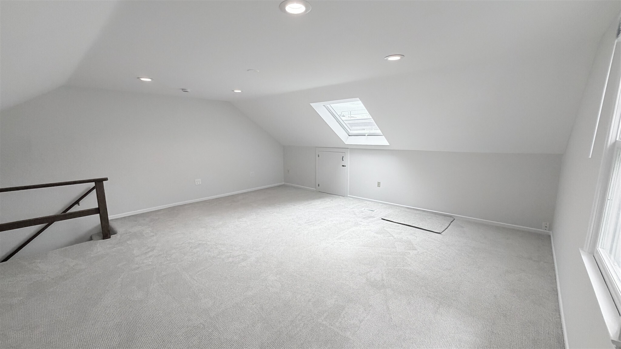 Building Photo - 2 Glenbrook Ln