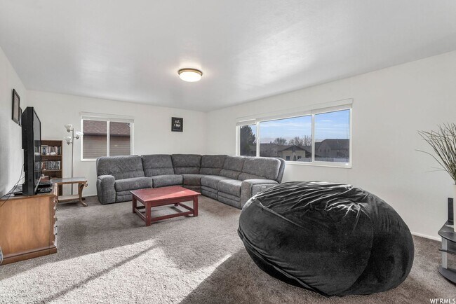 Building Photo - RES_CLOWARD_521