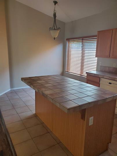 Building Photo - Rancho Sahuarita, on Cul-de-sac