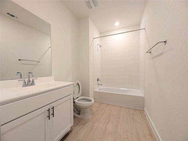 Building Photo - 9400 Oxbow Strap Dr