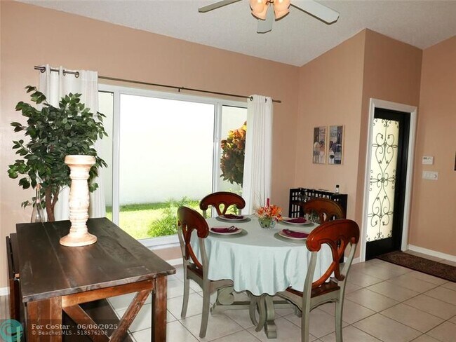 Building Photo - 7614 Colony Lake Dr