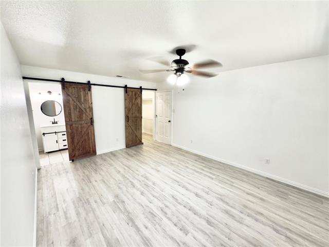 Building Photo - 1615 Fairfield Cir