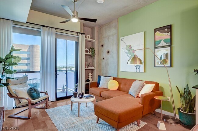 Building Photo - 353 E Bonneville Ave