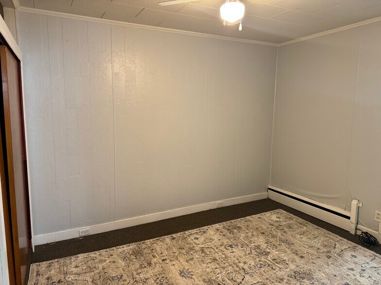 Building Photo - 132 Sewall St