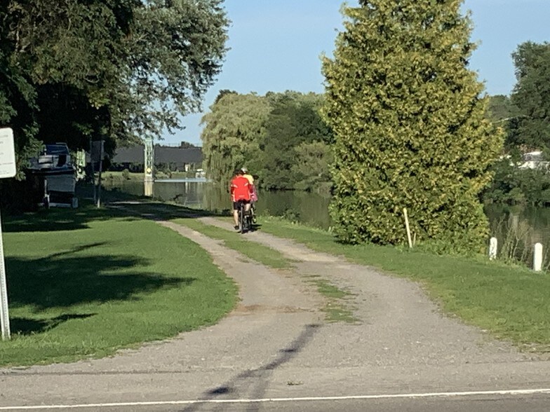 Building Photo - 4444 Main St