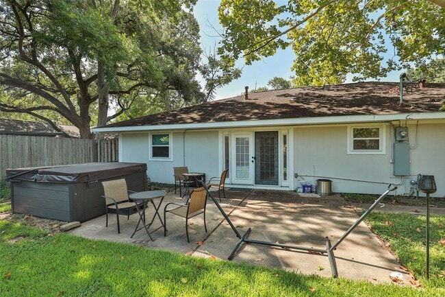 Building Photo - 6106 Kuldell Dr