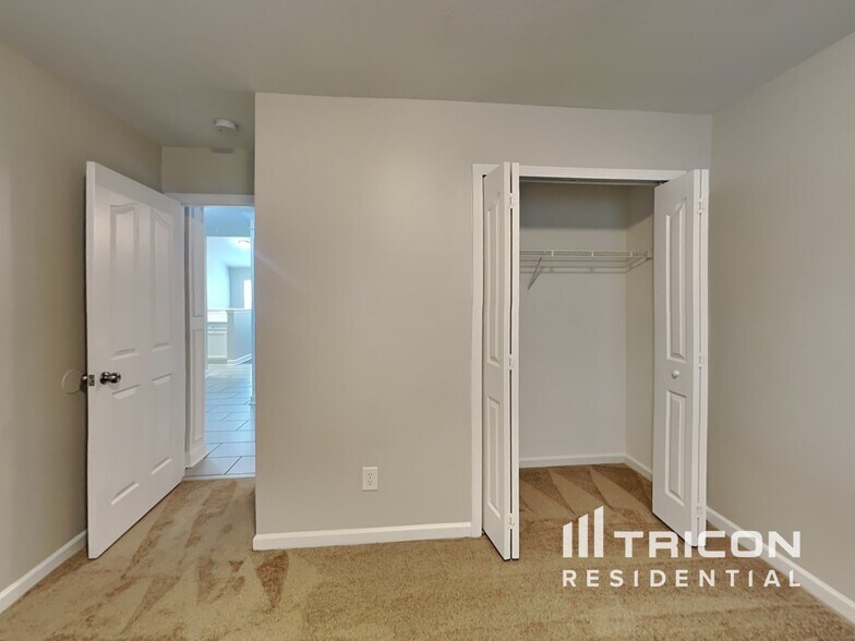 Building Photo - 7120 Winding Cedar Tr