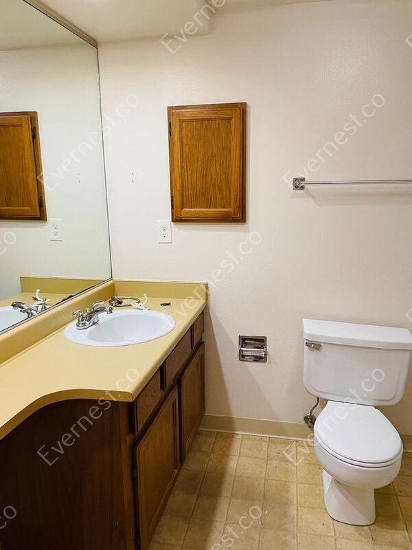 Building Photo - 2960 W Stuart St