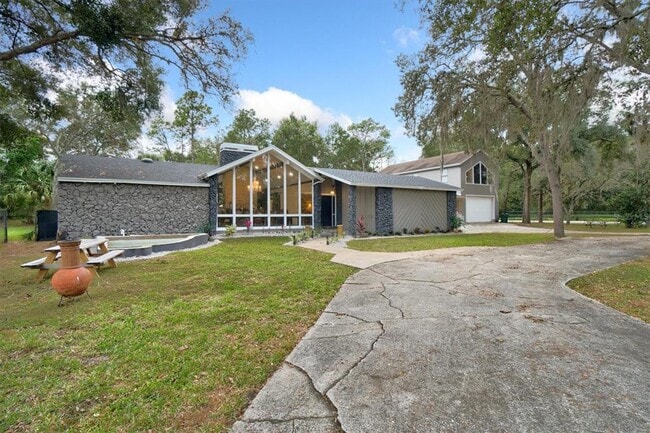 Building Photo - 3451 Dawn Ct