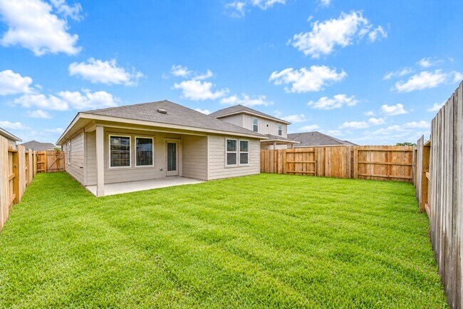 Building Photo - 18539 Lndg Mdws Ln
