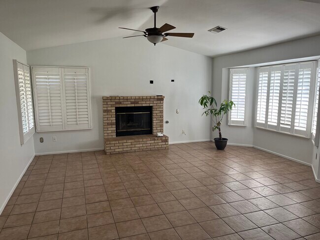 Building Photo - 3721 Abbott Dr