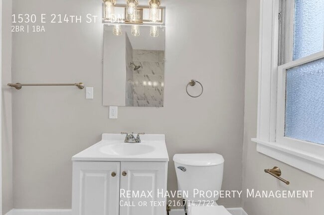 Building Photo - 1530 E 214th St