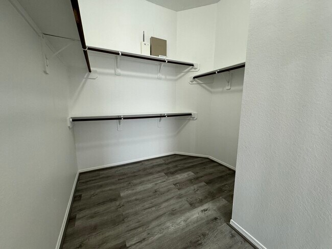Building Photo - 13196 Miller Ln