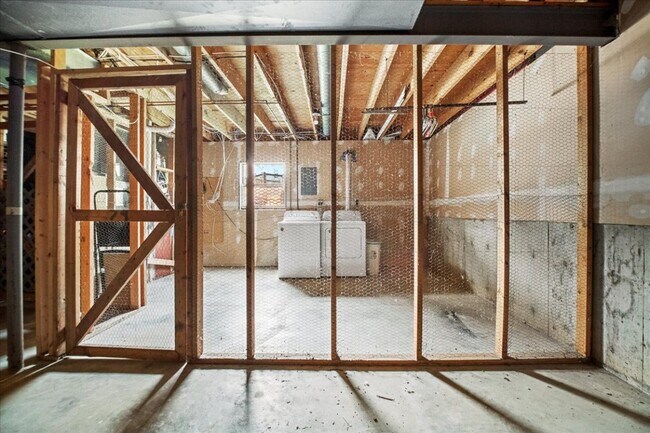 Building Photo - 779 Boca Raton Dr