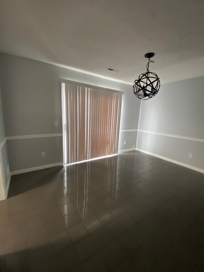 Building Photo - 1188 Glenwood Dr