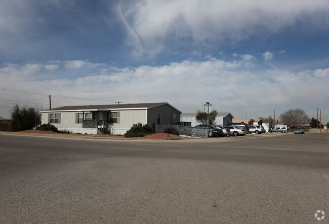 Primary Photo - Aaker Trailer Park