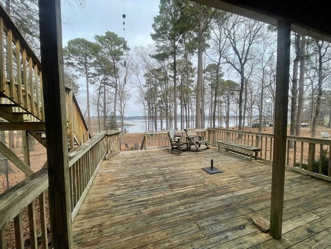 Building Photo - Cypress Lake Front Property in Benton!