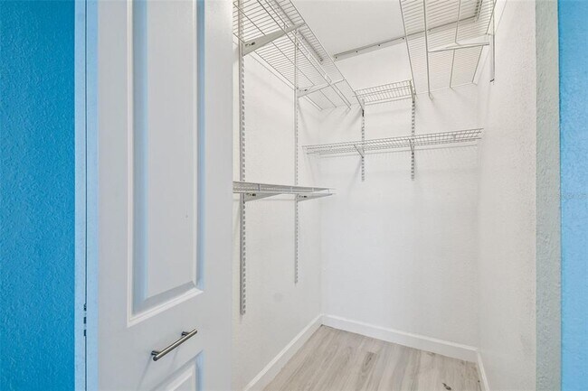 Building Photo - 5000 Culbreath Key Way