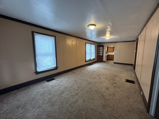 Building Photo - 118 State-N