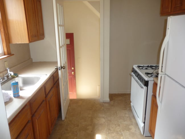 Building Photo - 14833 Horger Ave