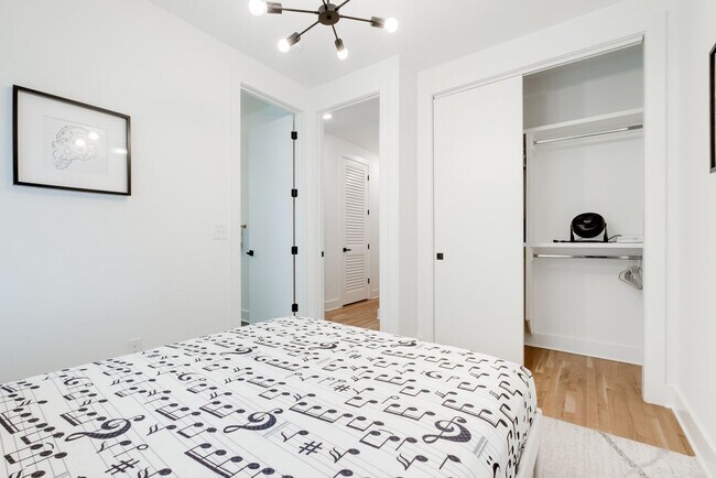 Building Photo - 2807 Delaware Ave