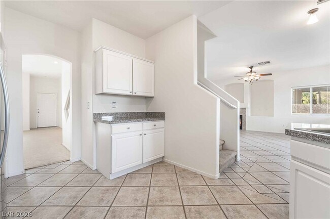 Building Photo - 3194 Castle Canyon Ave