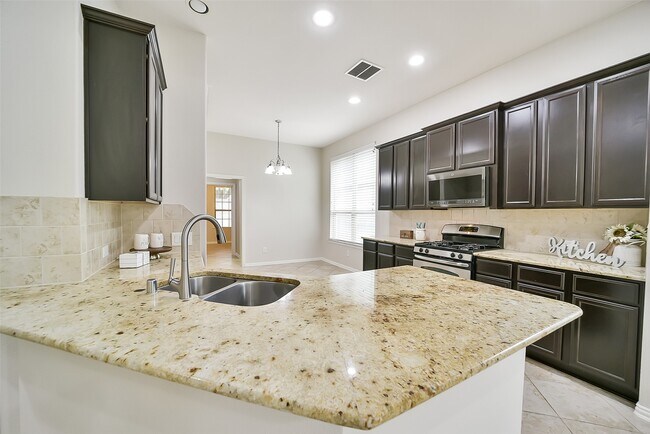 Building Photo - 2718 Misty Laurel Ct
