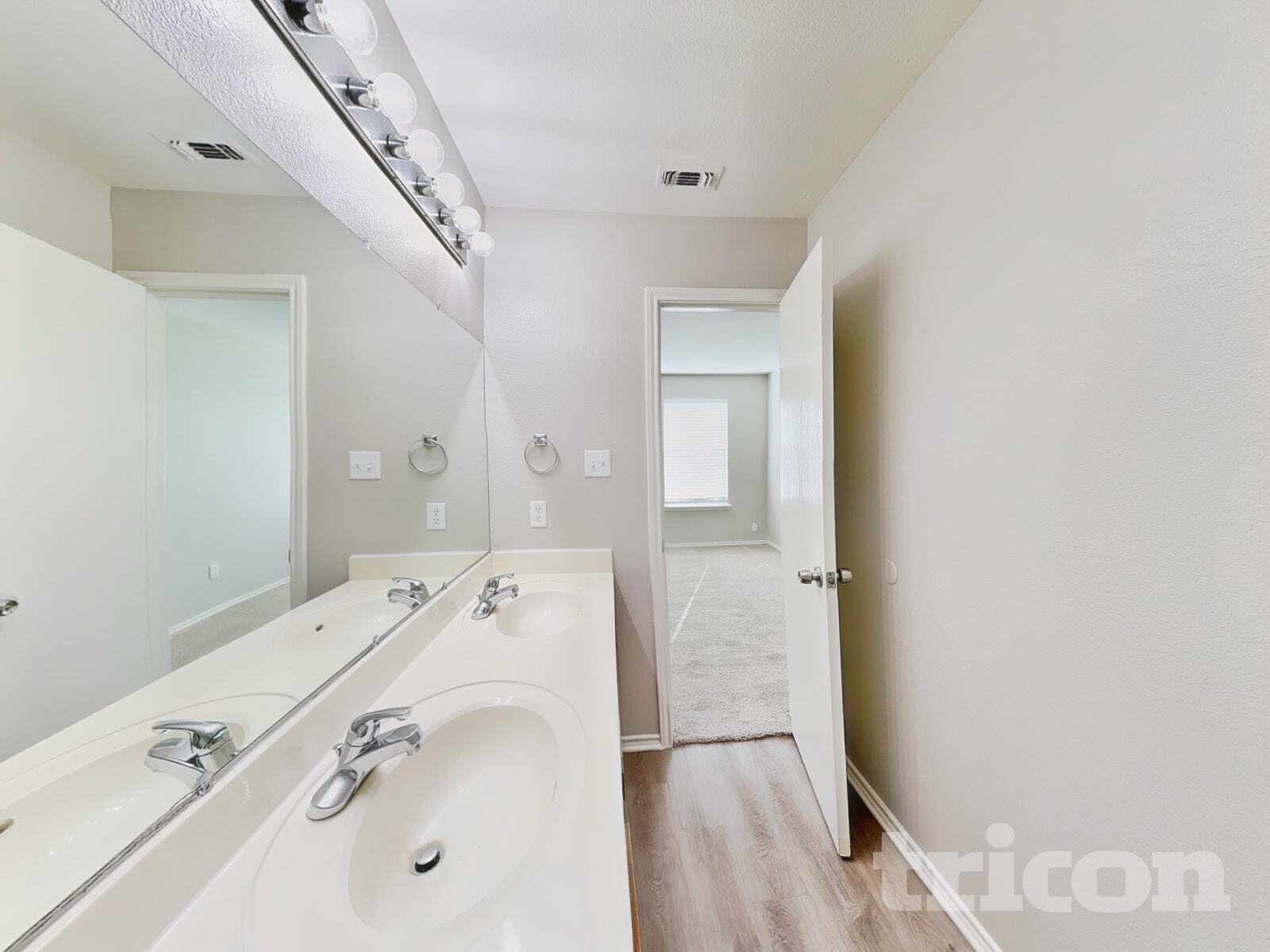 Building Photo - 2726 Candle Ridge Dr