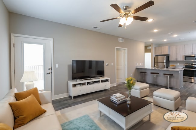 Building Photo - Welcome to Brighton Crossing apartments — ...