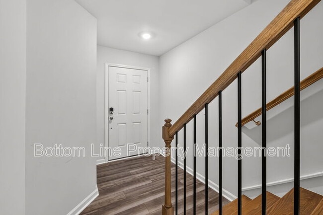 Building Photo - 1129 Lily Loch Wy