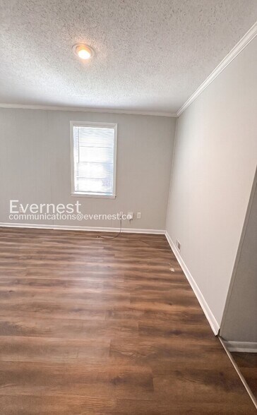 Building Photo - 733 Glen Ridge Dr