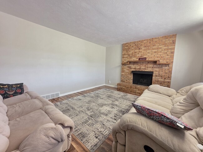 Building Photo - 7105 S 2530 W