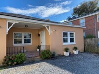 Building Photo - 316 24th St