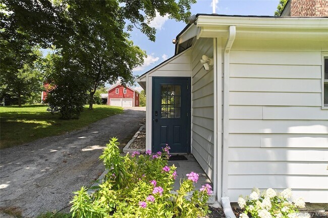 Building Photo - 41 Seelbach Ln