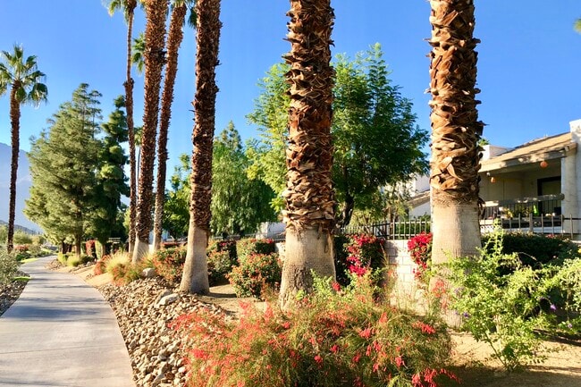 Building Photo - 5125 E Waverly Dr