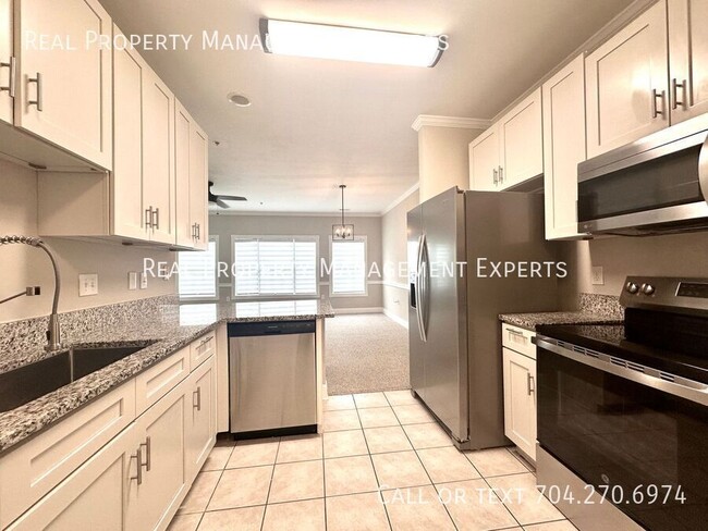 Building Photo - 8745 Coralbell Ln