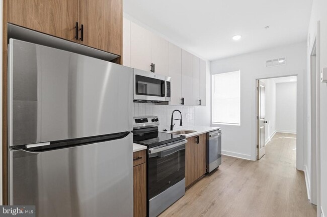 Building Photo - 2643 N 6th St