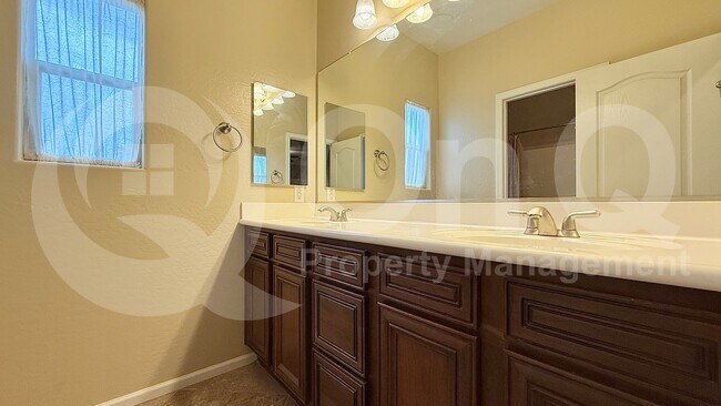 Building Photo - 28978 N 70th Dr