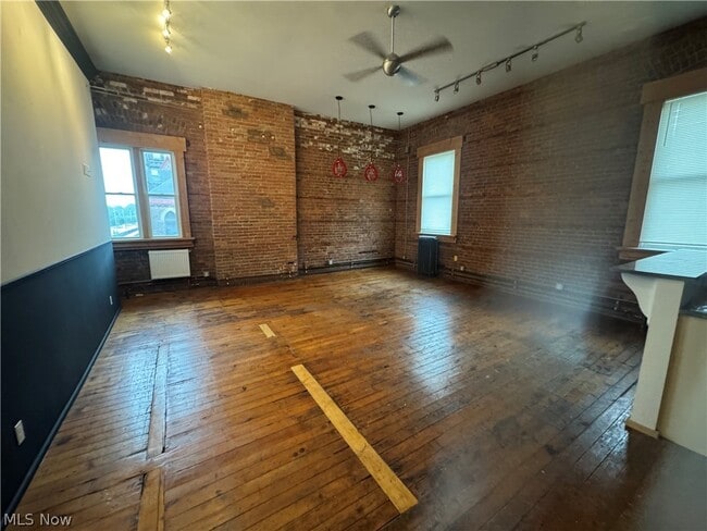 Building Photo - 2672 W 14th St