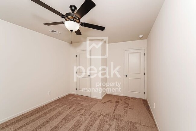 Building Photo - $1900! 3Bed,2Bath in Pleasant Grove AL! Available NOW! Set up your self guided tour!