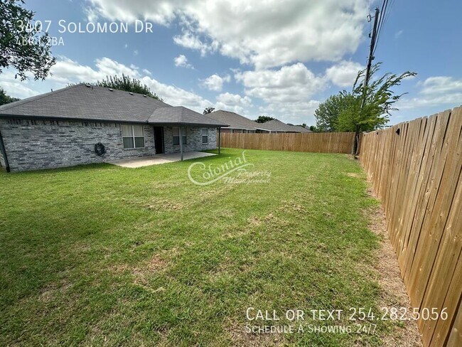 Building Photo - 3407 Solomon Dr
