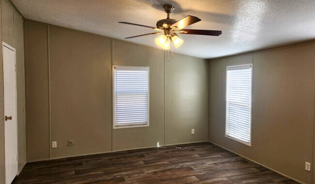 Building Photo - 30403 Red Adler Cir